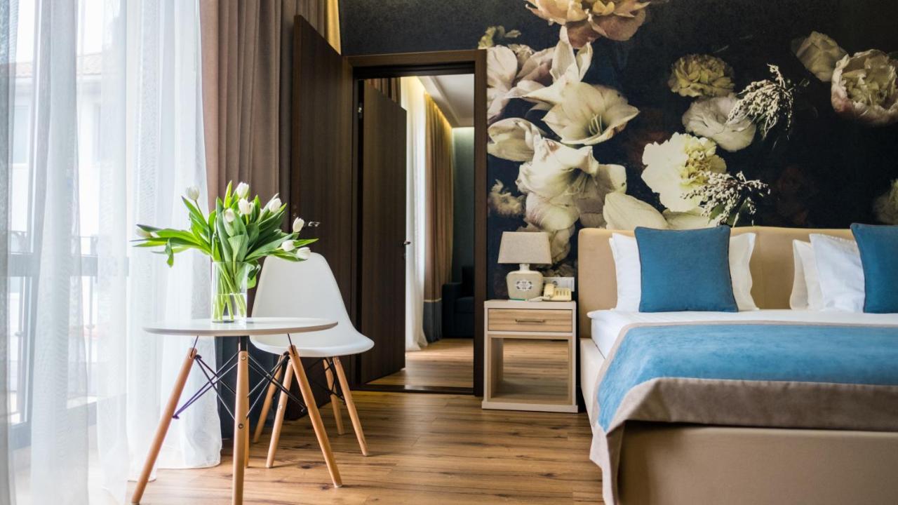 Redling Hotel Odessa Eksteriør billede
