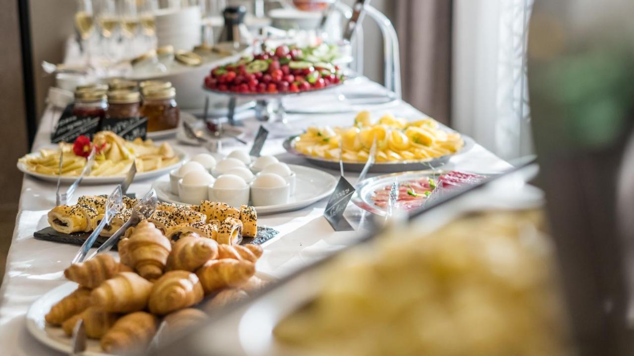 Redling Hotel Odessa Eksteriør billede