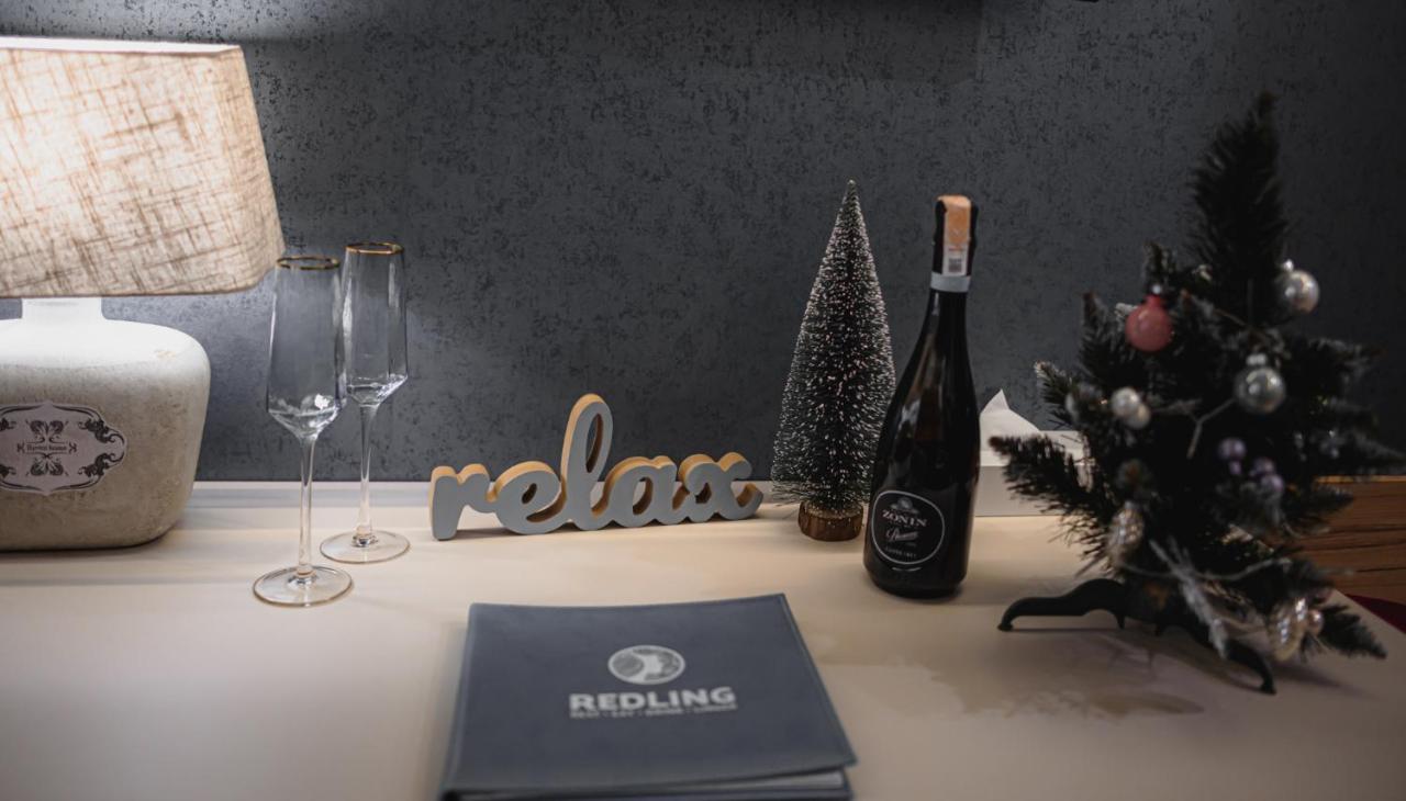 Redling Hotel Odessa Eksteriør billede